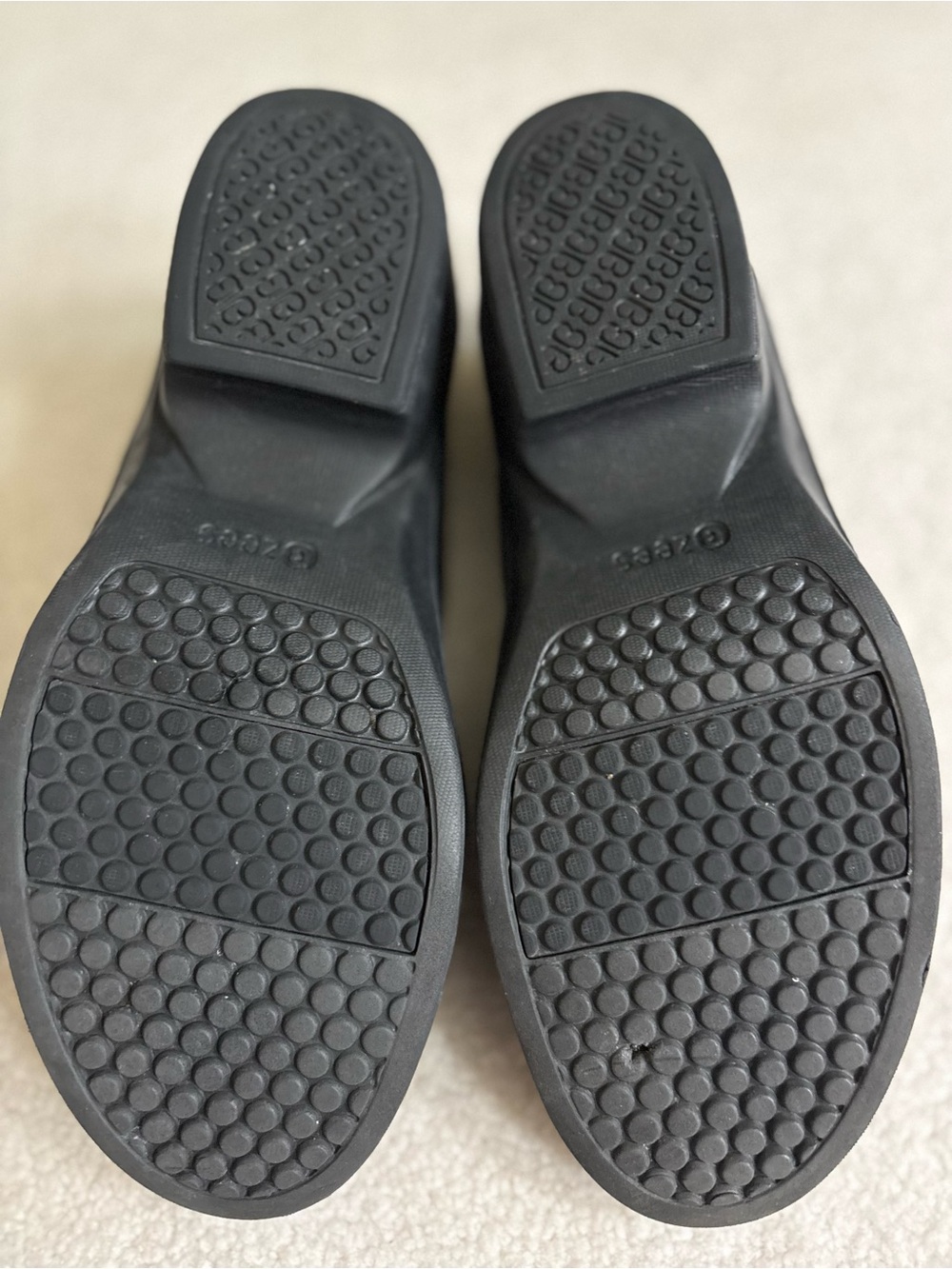 Women’s Slip-On Knit Sneakers in Black - Comfortable Everyday Shoes - Picture 6 of 13
